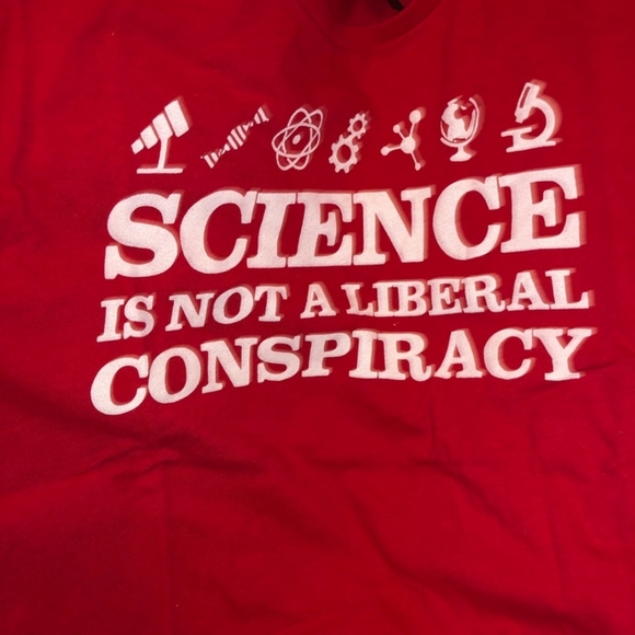 Science is Not a Liberal Conspiracy Red T-shirt Size Medium - Picture 2 of 3
